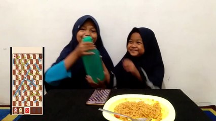 Game HP Android Offline Ringan - Permainan Ular Tangga dan Challenge Mie Pedas! #Eps.1