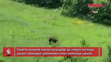 Ayı ile karşılaştı, gülümseten anlar yaşandı