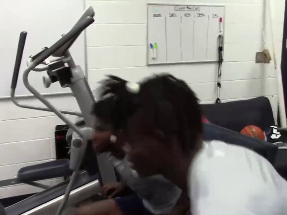 Deion Sanders Shows Jackson State Players Their SI Cover