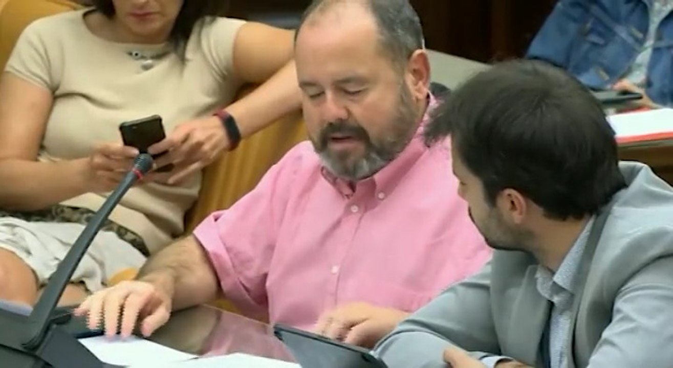 ¡Este es el nivel! Un diputado de ERC, profesor de Lengua, antepone la sexualidad a los conocimientos