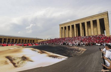 LÖSEV üyeleri ve gönüllüleri Anıtkabir'i ziyaret etti