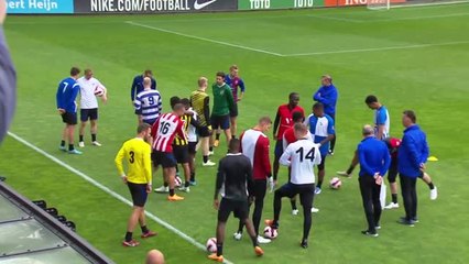 Depay & Co. Trainieren in Trikots der Jugendklubs