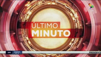 Moderador del conversatorio "Nuestra gente habla" da inicio al debate en Cumbre de los Pueblos