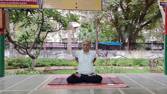 बैठे-बैठे कमर दर्द को ठीक करें _ कमर दर्द से छुटकारा पाएं Cure back pain while Sitting