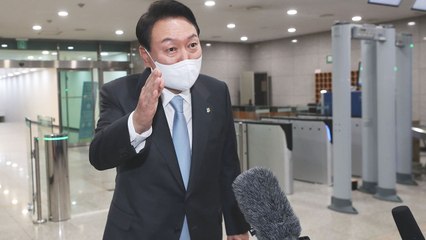 尹 대통령 취임 한 달간 '파격 소통'...인사 문제는 '갸우뚱' / YTN