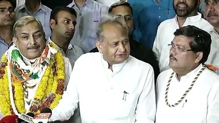 VIDEO : राजस्थान कांग्रेस में गुटबाज़ी पर ये क्या बोल गए सीएम अशोक गहलोत?
