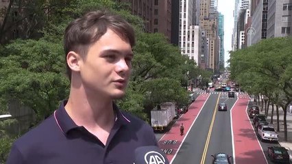 "Cep Herkülü"nü oynayan genç yetenek, efsane halterci Naim Süleymanoğlu'nun anısını yaşatmaya devam ediyor