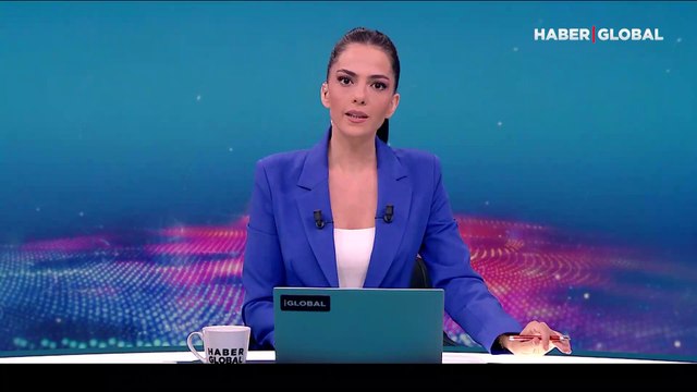 Antalya'da makilik alanda çıkan yangına müdahale ediliyor