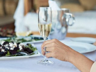 "Lebensgefahr!": Verbraucherschützer warnen vor Drogen-Champagner