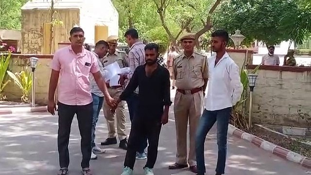 Weapons seized : दस-दस हजार के मुनाफे में बेचने थे हथियार, ऐसे आए पकड़ में