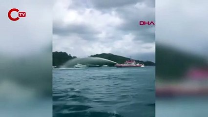 Marmaris'te marinada bağlı yat küle döndü!