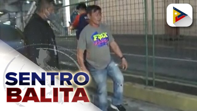 Isang pick-up truck, bumangga sa concrete barrier at gutter sa EDSA ; driver nito, nakainom ayon sa mga otoridad