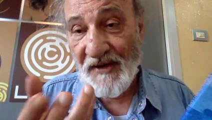 LEI E' FELICE SE LO FA TRE VOLTE AL DI'