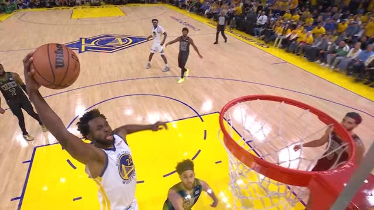 'Exclamation point!' - Wiggins throws down nasty slam