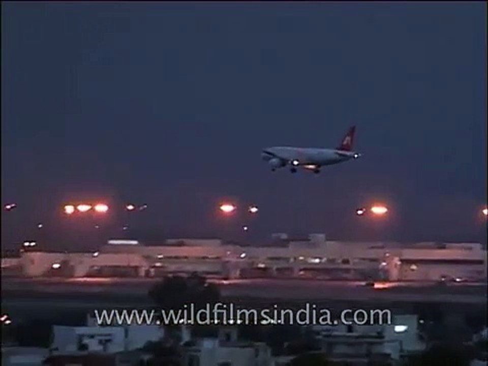 Night landing at IGI Airport, Delhi