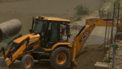 Kanpur कांड के आरोपी जफर हाशमी और रियाज अहमद के अवैध निर्माणों पर KDA ने चलाया Bulldozer