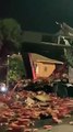 Vídeo registra pessoas saqueando caixa de cerveja no acidente no Anel Rodoviário