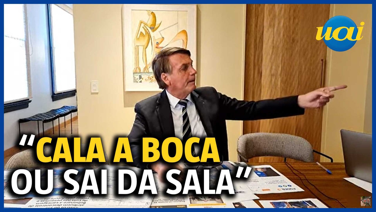 Bolsonaro se irrita e xinga equipe em live