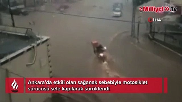 Ankara’da kuryenin sele kapılma anı kamerada