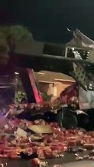 Grave acidente no Anel Rodoviário deixa duas pessoas mortas
