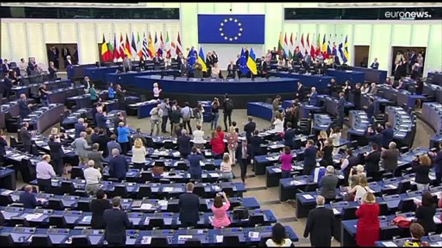 Европарламент поддерживает заявку Украины на получение статуса страны-кандидата в ЕС