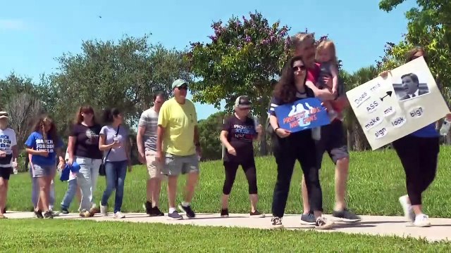 Protestos nos EUA pedem controles mais rígidos sobre armas