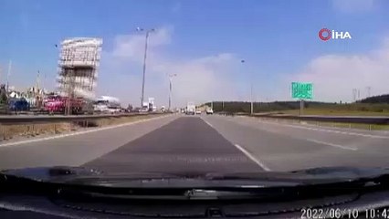 TEM otoyolunu savaş alanına çeviren kazanın kamera görüntüleri ortaya çıktı