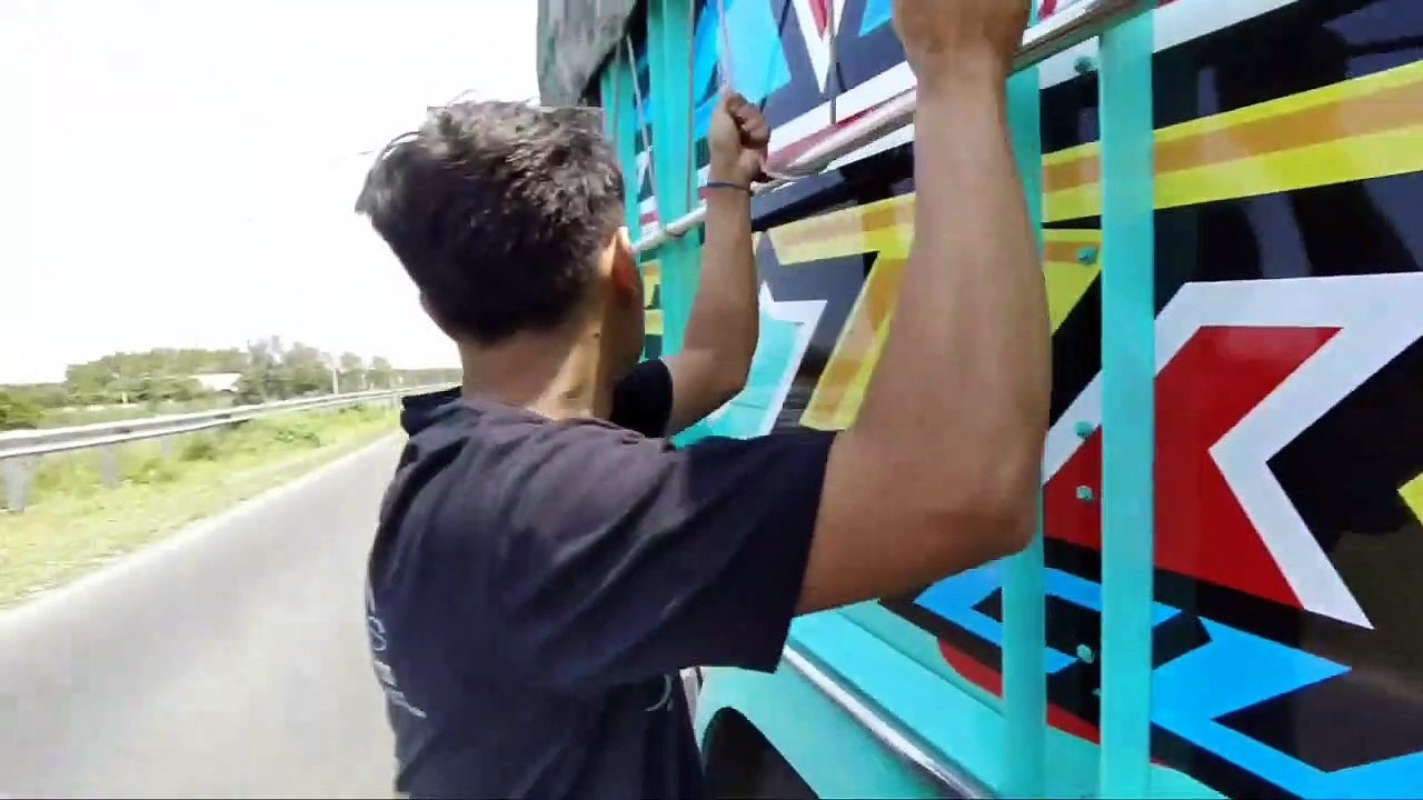 MACET PANJANG DI JALAN