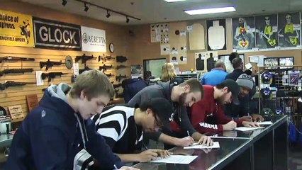 مظاهرات في أكثر من 400 مدينة أميركية للمطالبة بإصلاح قوانين حيازة السلاح