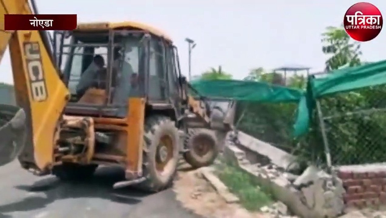 'बाबा का बुलडोजर' फिर गरजा, नोएडा में 27 अवैध फार्म हाउस को किया गया जमींदोज
