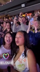 Laeticia Hallyday, Jade et Joy au stade de France pour le concert de DJ Snake le 11 juin 2022.