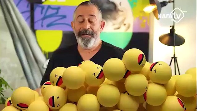 Görelim şimdi kadın hakları savunucularını! Cem Yılmaz’dan cinsiyetçi iğrenç küfür