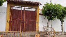 Un choque inutiliza la puerta de la Plaza de Toros de León