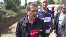 Bakan Yardımcısı Nihat Pakdil sel bölgesinde açıklamalarda bulundu