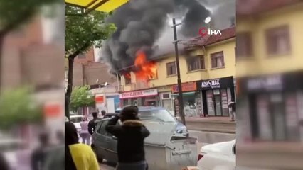 Eskişehir'de çıkan yangında bir otel küle döndü