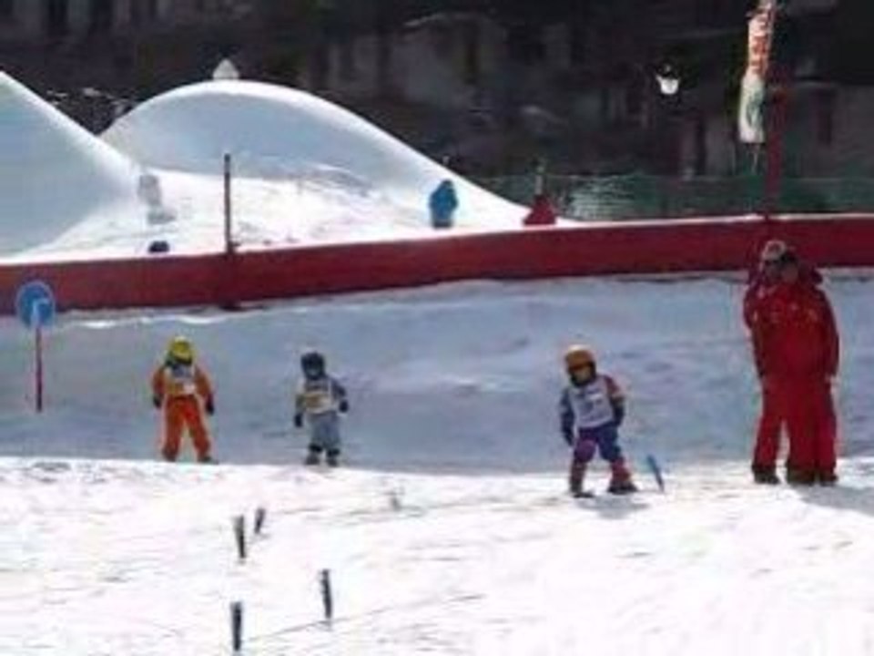 Elias premieres glissades à Valmorel