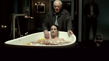 دكتور مجرد ما بيلمس الضحية بيعرف مين القاتل | ملخص فيلم Solace