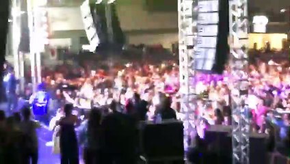 Xamã canta música "Malvadão" em Blumenau