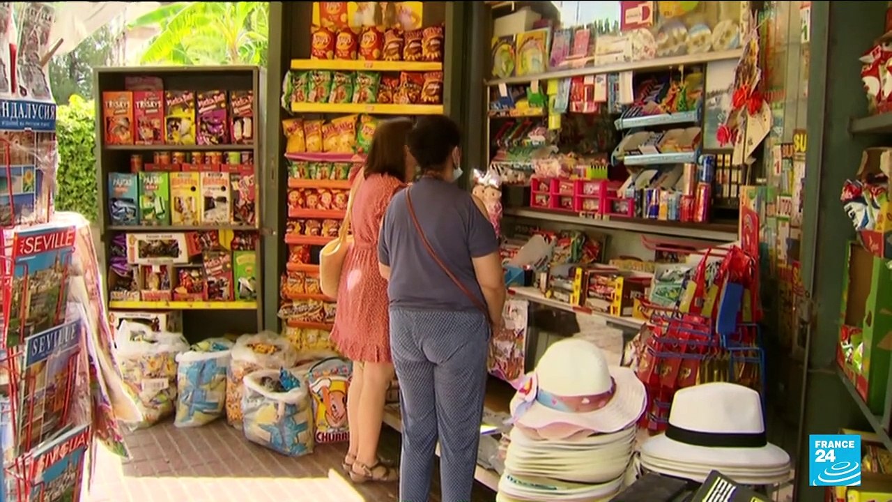 Spain swelters in hottest pre-summer heatwave for 20 years