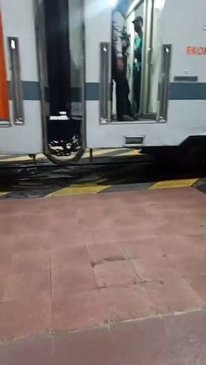 Kereta api airlangga