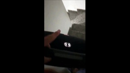 Faire flipper ses parents avec le cri de "I feel good"... Très efficace