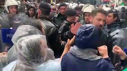 Kadıköy’den Gemlik'e gitmek isteyenler gözaltına alındı