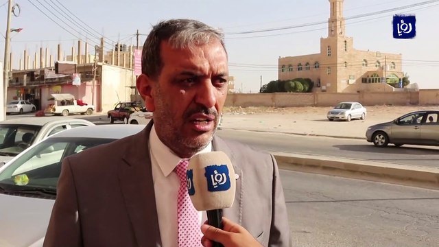أهالي الظليل يطالبون بإعادة تأهيل شارع الملك الحسين بن طلال