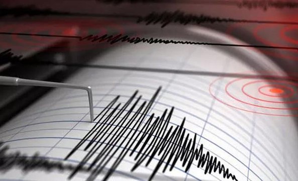 Son Dakika: Van'ın Tuşba ilçesinde 5.0 büyüklüğünde deprem gerçekleşti