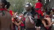 El desfile del Orgullo LGTBi ondea la bandera multicolor en Sitges