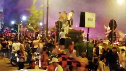 Festa dei tifosi del Palermo per le strade del centro città