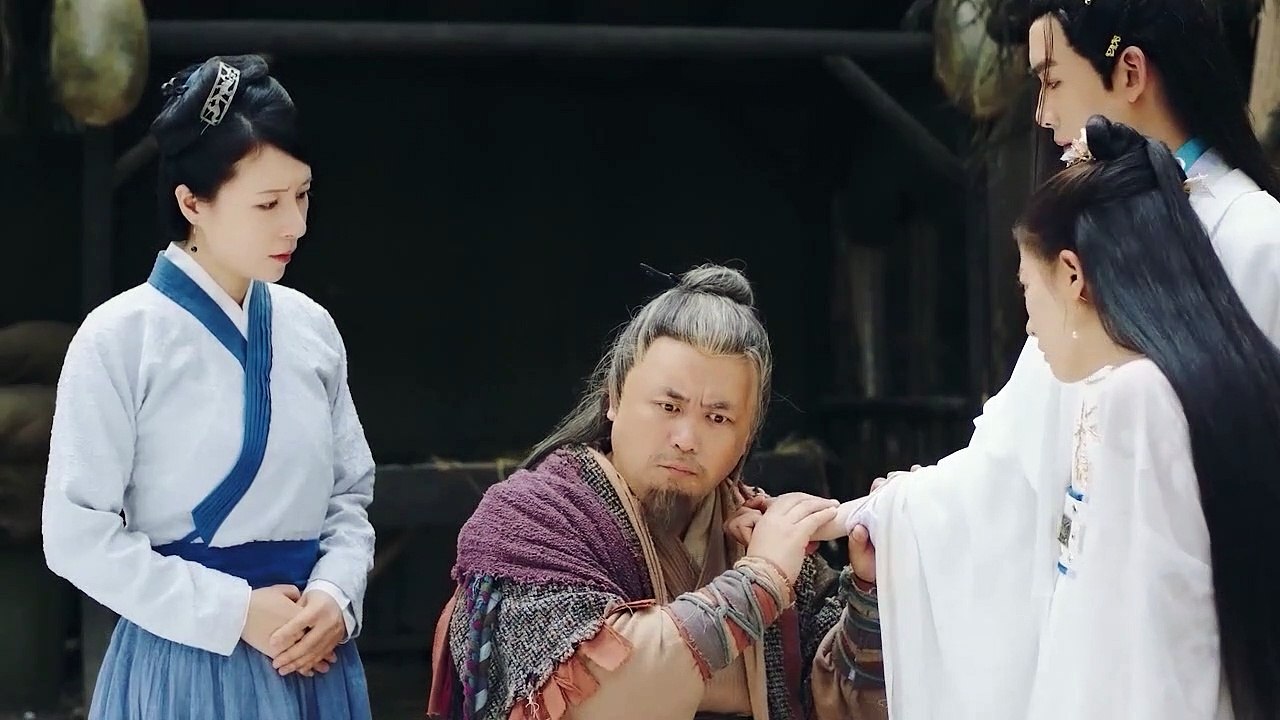 Maître Shen a entendu parler de la stupide maladie de Lin Qinglan et lui a donné un pouls