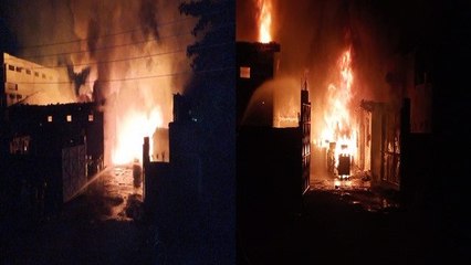 बम के गोलों की तरह हुए धमाके, फैक्ट्री में आग लगने से लाखों का माल ख़ाक