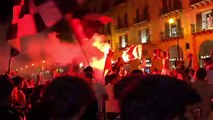 Palermo, grande festa per la B: fuochi d'artificio e fumogeni nella notte