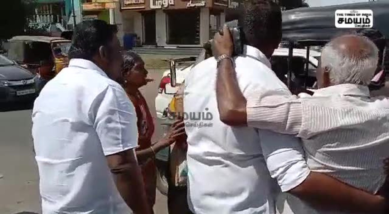 விபத்தில் சிக்கிய முதியவர்; காப்பாற்றி மருத்துவமனைக்கு அனுப்பி வைத்த கலெக்டர் !